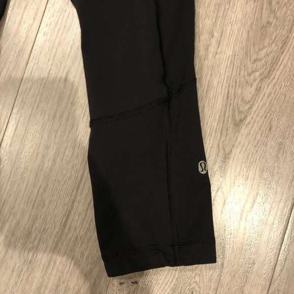 LULULEMON high waist crop leggings size 2 - Picture 2 of 6